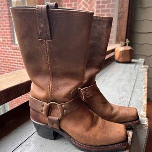 Classic Frye harness boots.